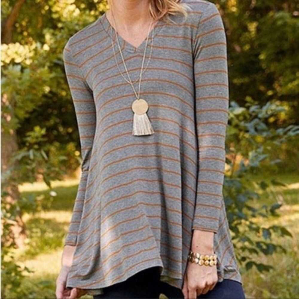 Matilda Jane • Women's Windsong Stripe Tunic Tee in Women's Size XS